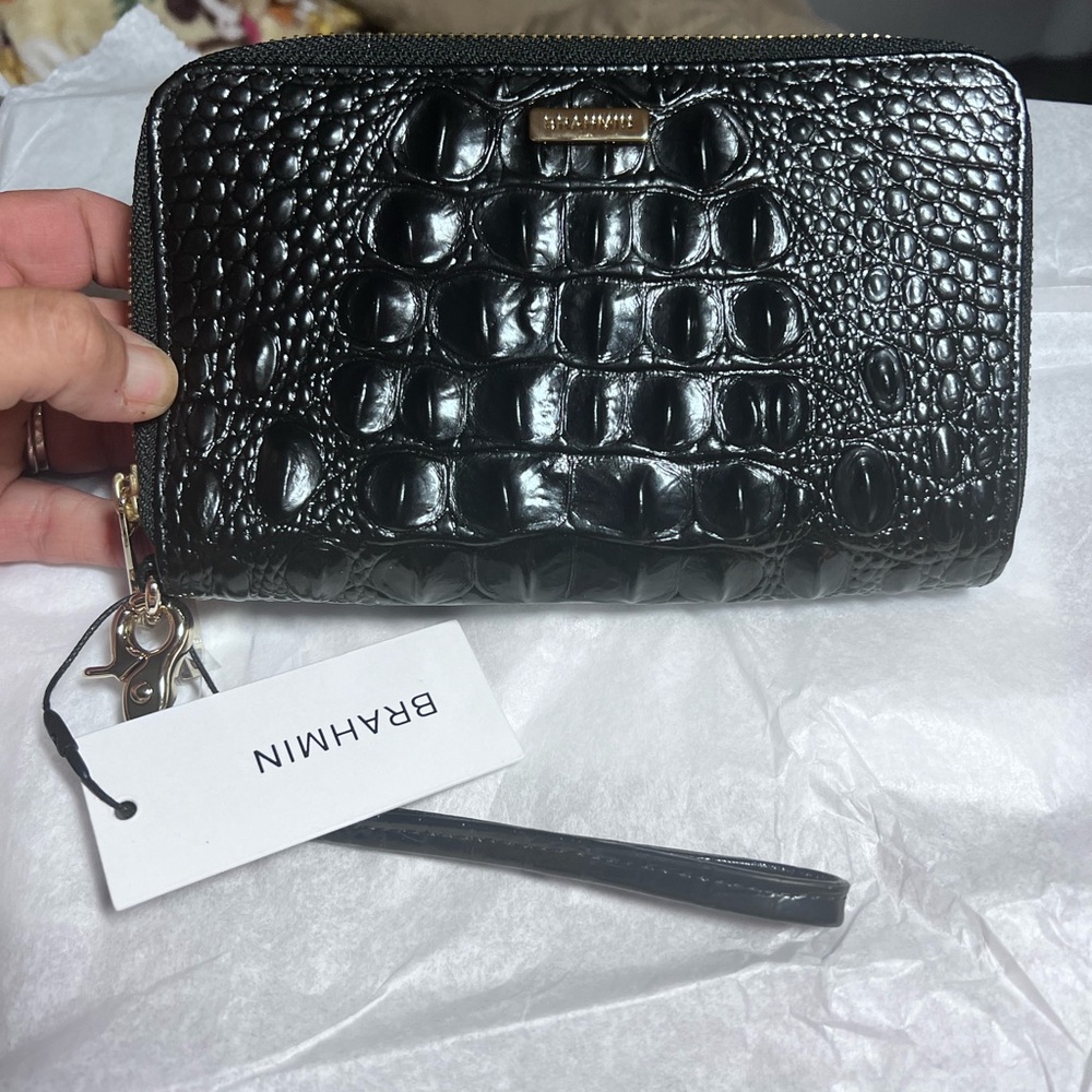 NWT Brahmin Black Melbourne Wallet